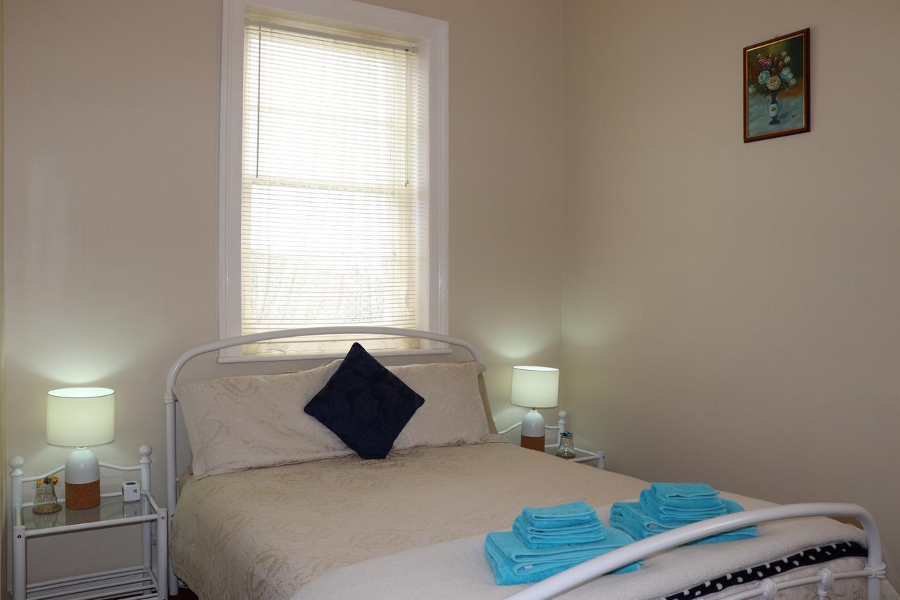 Blue Bell Inn Sorell Экстерьер фото